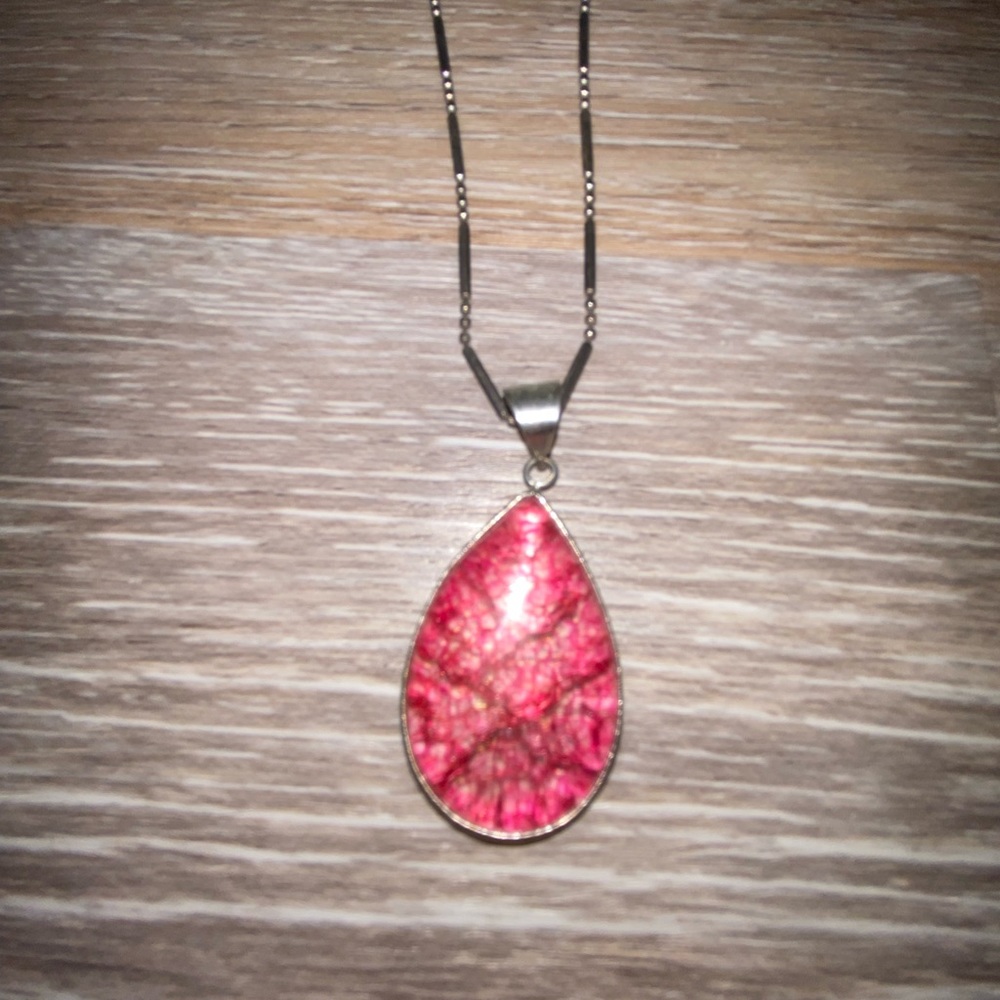 Pink stone pendant necklace